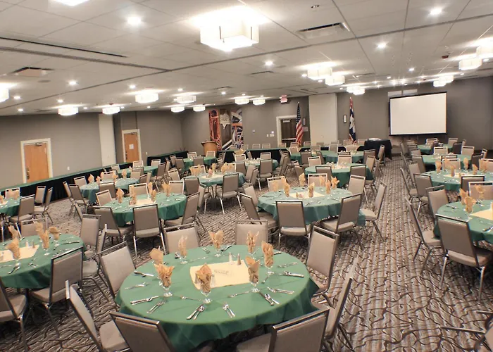 - Convention Center By Ihg 3* Cody