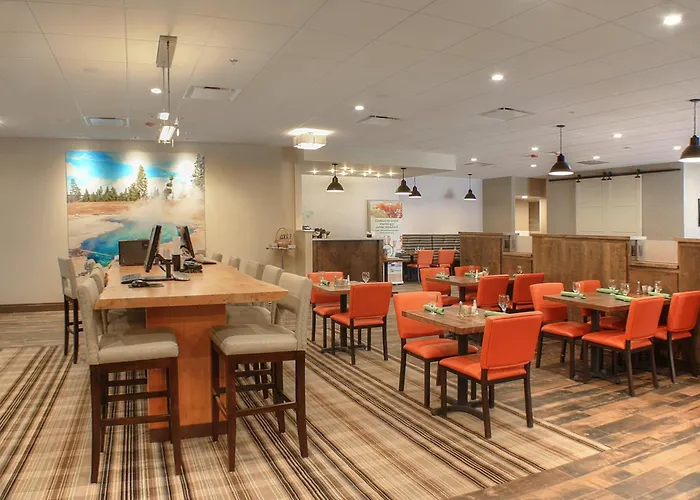 Hotel - Convention Center By Ihg