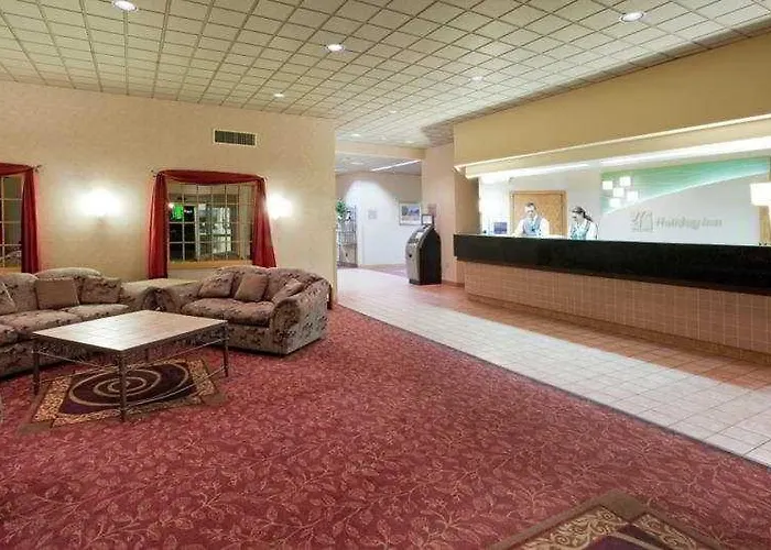 - Convention Center By Ihg 3*