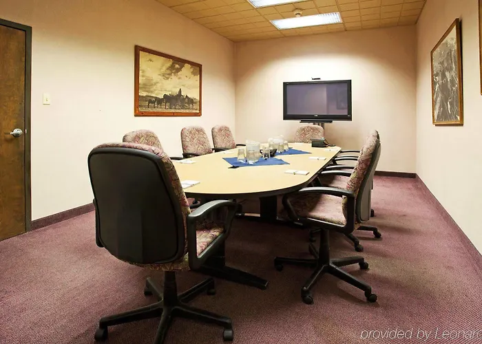 Hotel - Convention Center By Ihg